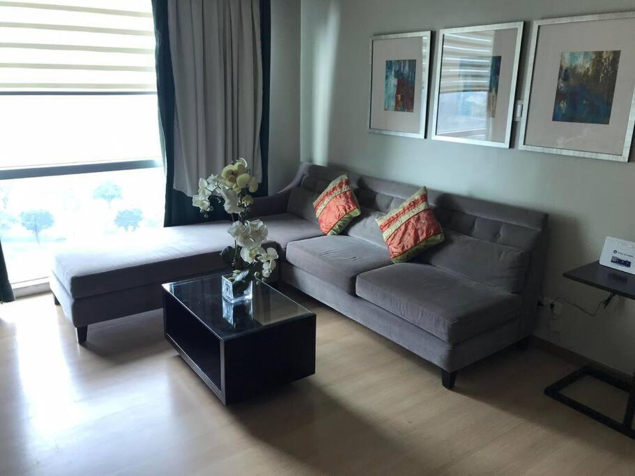 Spacious Bgc 2 Bedroom With A View Manila Exterior foto